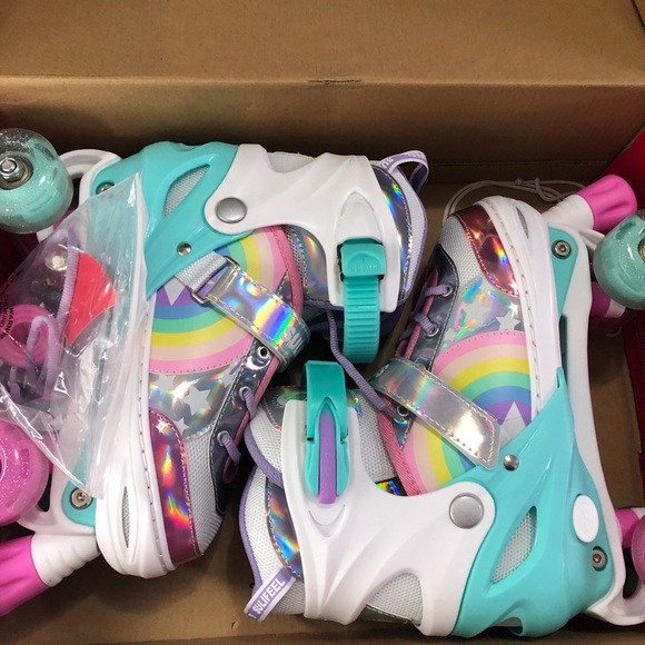 Light Up Roller Skates Adjustable Big Girls Sizes 3-6 Like New - Picture 10 of 10